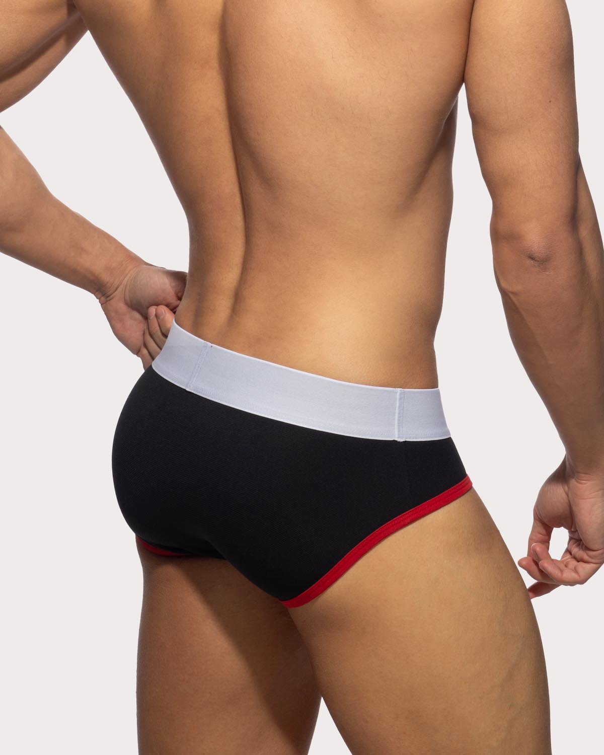 Addicted Black Pique Brief - schwarzer Slip für Männer aus Pique-Stoff mit roten Racing-Streifen und softem Tragekomfort, back
