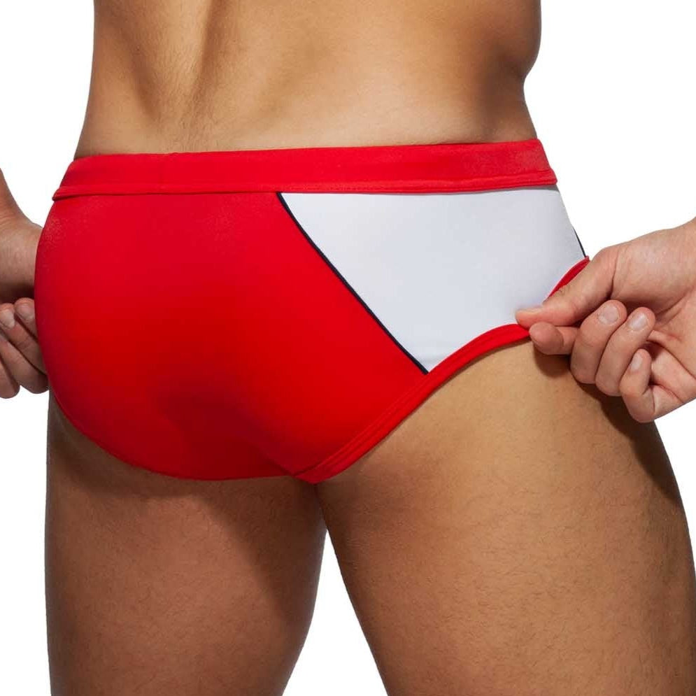 Addicted Badeslip 'Racing Side Swim Brief' mit Push-Up Einlage in rot, back