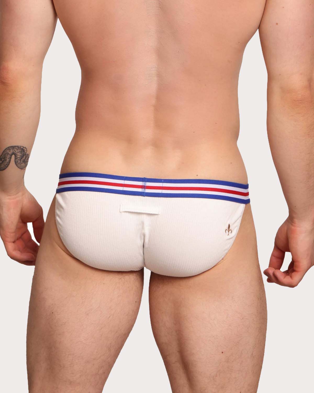 Marcuse Marche Tanga Brief - Knapper Mini Slip für Herren im super Low-Rise Design in weiß, back
