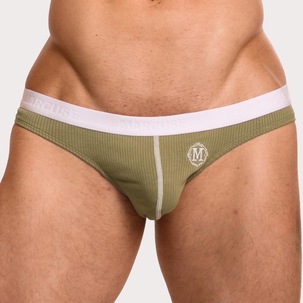 Marcuse Classique Slip – super Low-Rise Slip für Herren aus weichem Feinripp-Gewebe mit Double Layer Pouch in oliv-grün, front