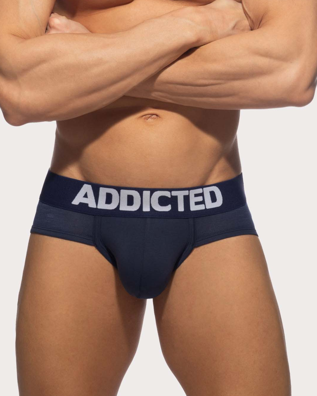 Addicted Flame Cotton Basic Brief - Navy-blauer Slip mit breitem Bund und großzügigem Pouch aus angenehm soften Material