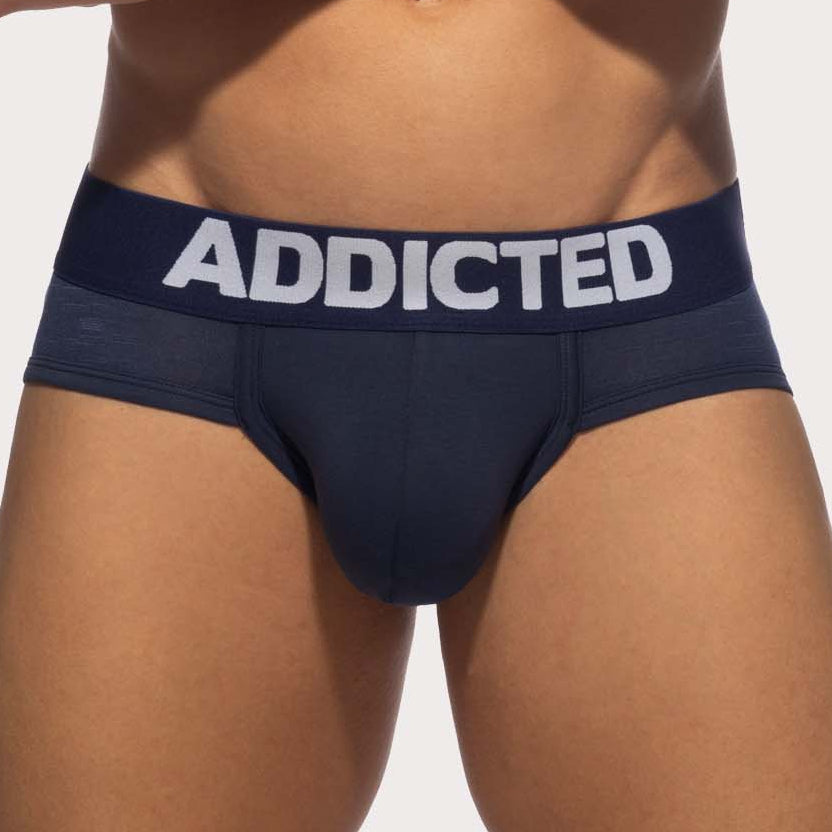 Addicted Flame Cotton Basic Brief - Navy-blauer Slip mit breitem Bund und großzügigem Pouch aus angenehm soften Material