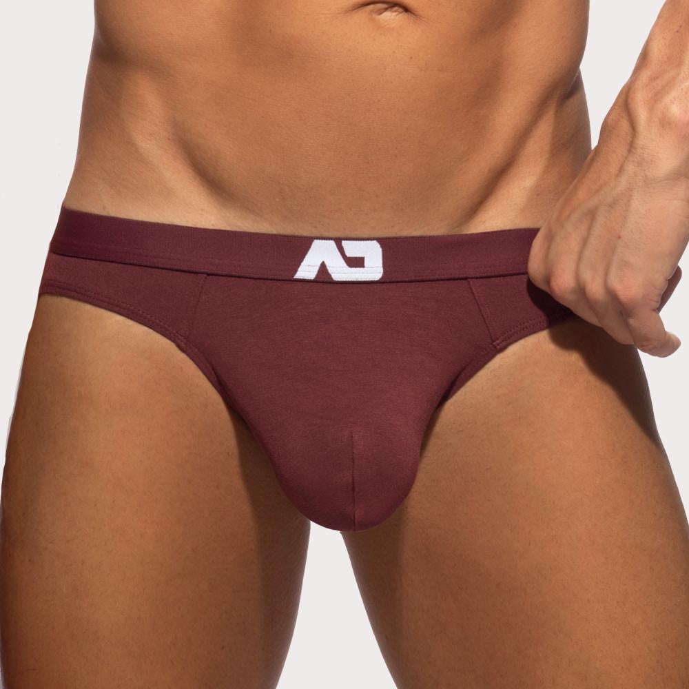 Addicted Bamboo Skin Layer Brief - Herren Slip mit extra großem Pouch aus weicher Bambus-Viskose in dunkelrot, front