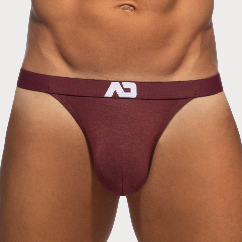 Addicted Bamboo Skin Layer Thong - Herren String-Tanga aus weicher Bambus-Viskose mit großzügigem Front-Pouch in dunkelrot