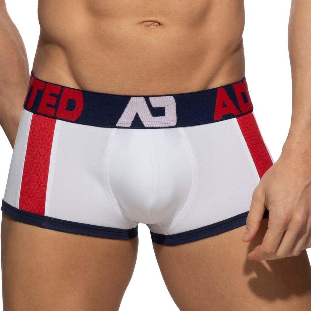 Addicted Sports Padded Trunk - sportliche Boxershorts mit Push-Up Einlage, weiß, front
