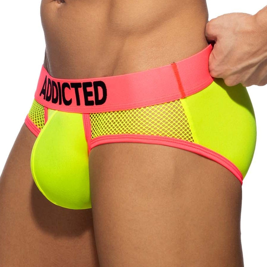 Addicted Neon Mesh Brief - auffälliger Männer Slip mit Mesh Elementen, neongelb