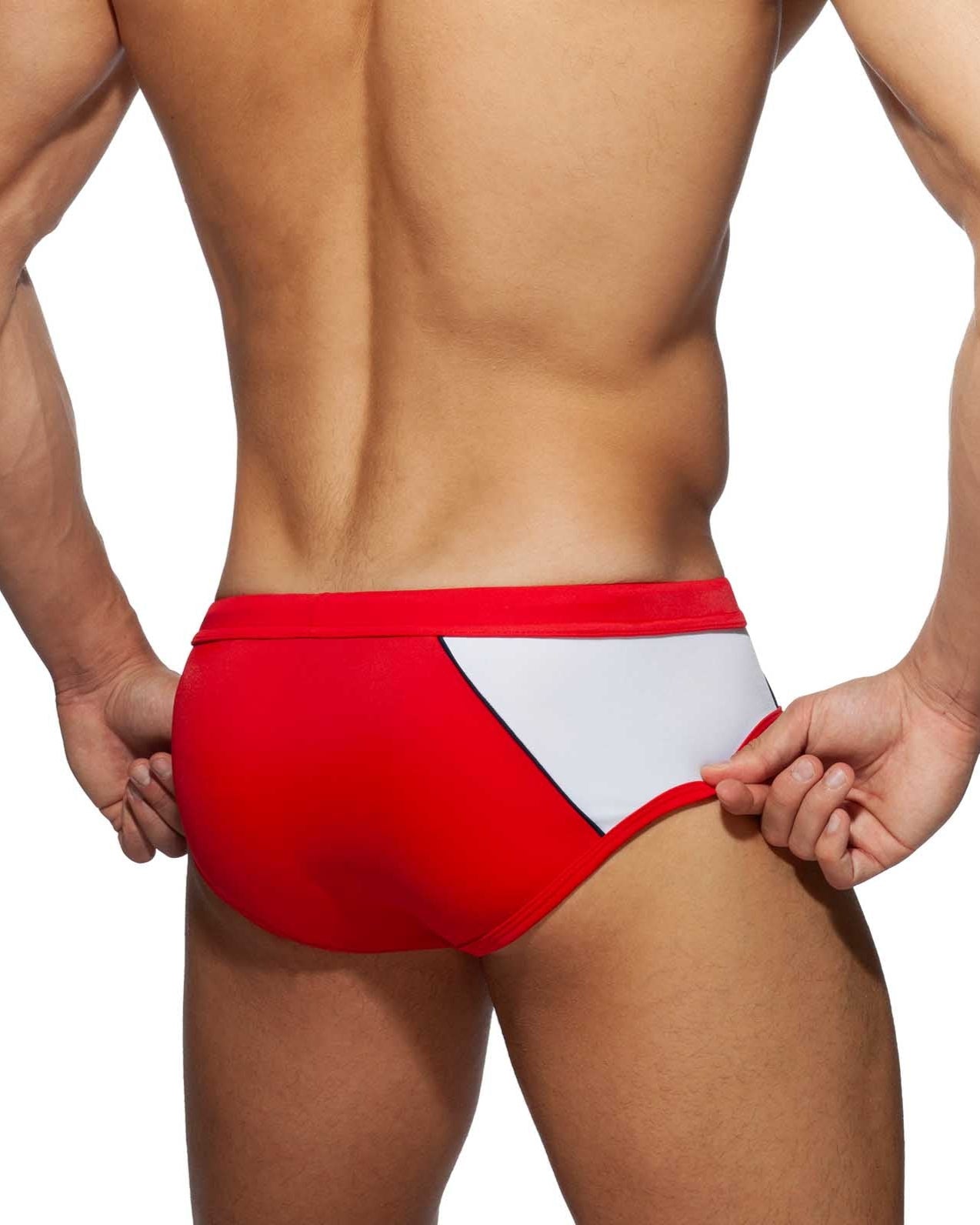 Addicted Badeslip 'Racing Side Swim Brief' mit Push-Up Einlage in rot, back