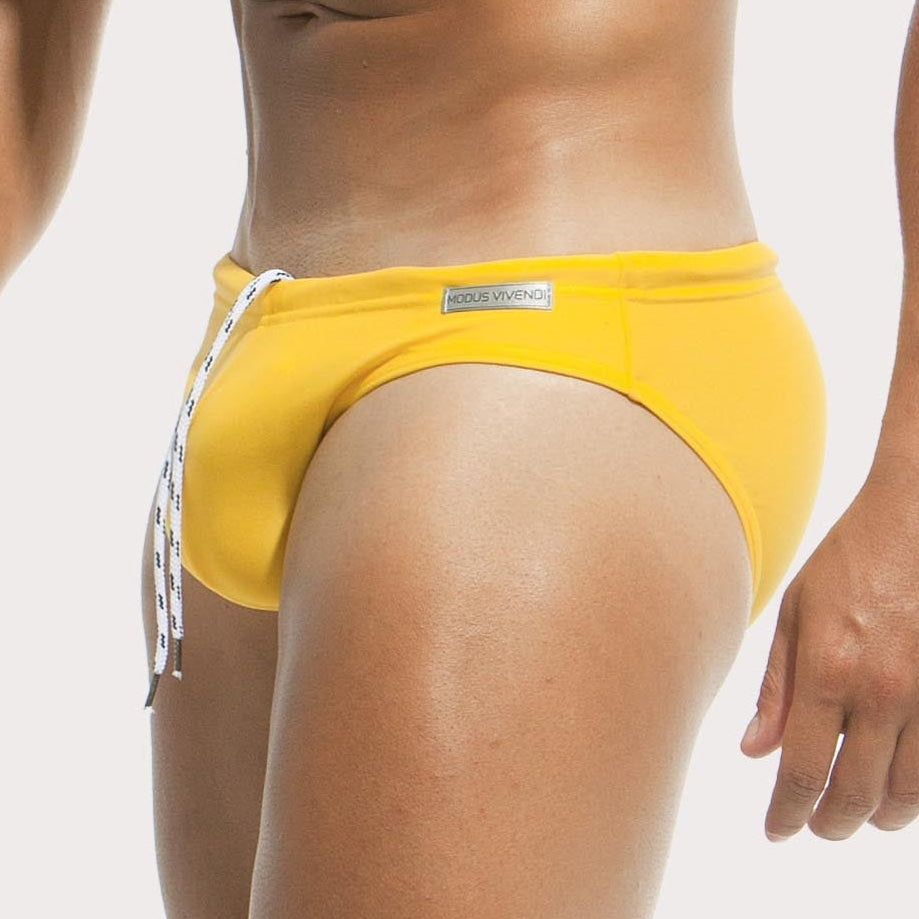 Modus Vivendi Herren Badeslip 'Classic Swim Brief' yellow, 54158208008518, 54158208041286, 54158208074054, 54158208106822