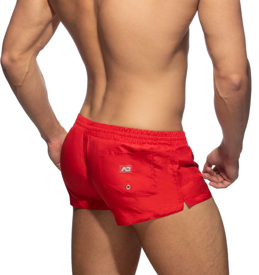 Sehr Knappe Badeshorts von Addicted Swimwear in rot, Rückansicht