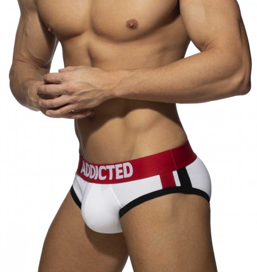 Weiißer Herren Slip 'PACK UP SPORT BRIEF' von Addicted mit Push-Up Einlage