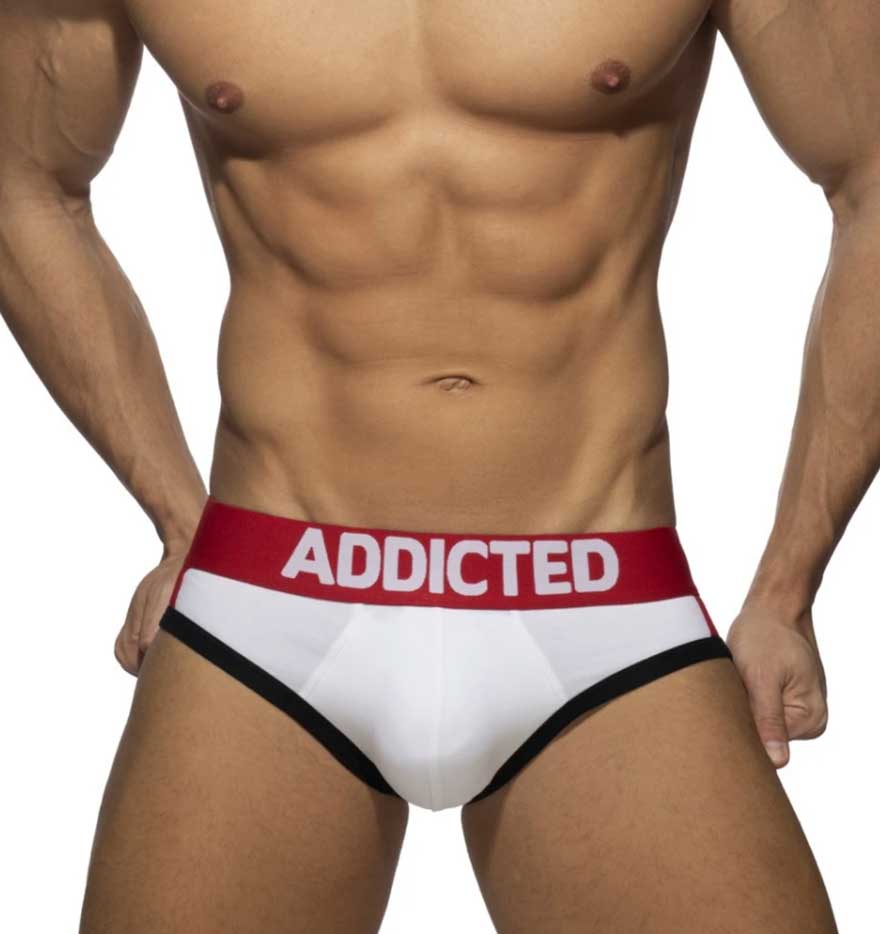 Weiißer Herren Slip 'PACK UP SPORT BRIEF' von Addicted mit Push-Up Einlage, Frontansicht