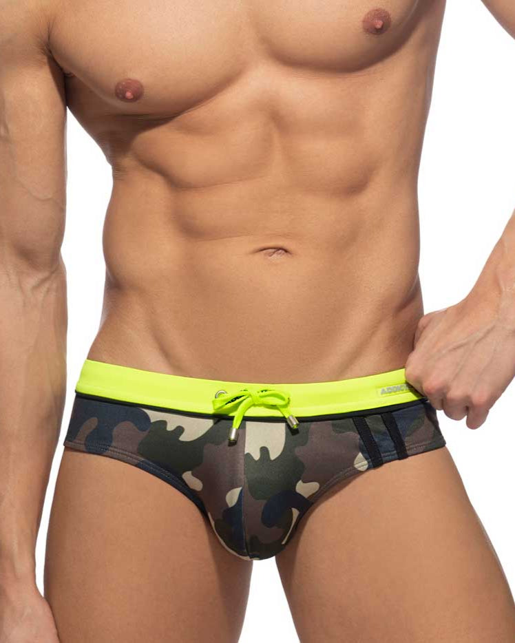 Addicted Badeslip 'Detail Binding Swim Brief' mit Camo-Muster und Push-Up Einlage