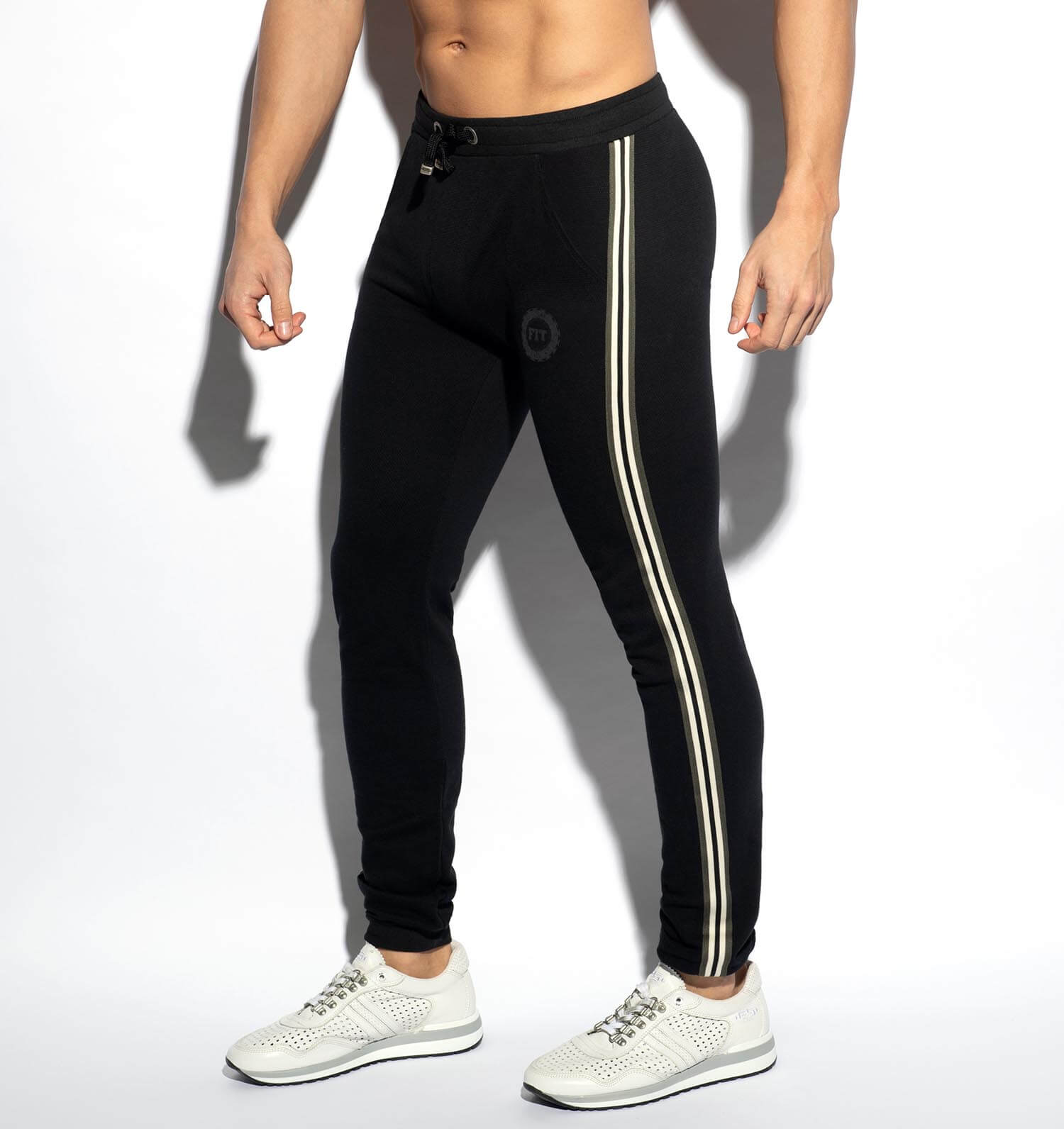 Slim Fit Jogginghose 'FIT TAPE SPORT PANT' von ES Collection in schwarz