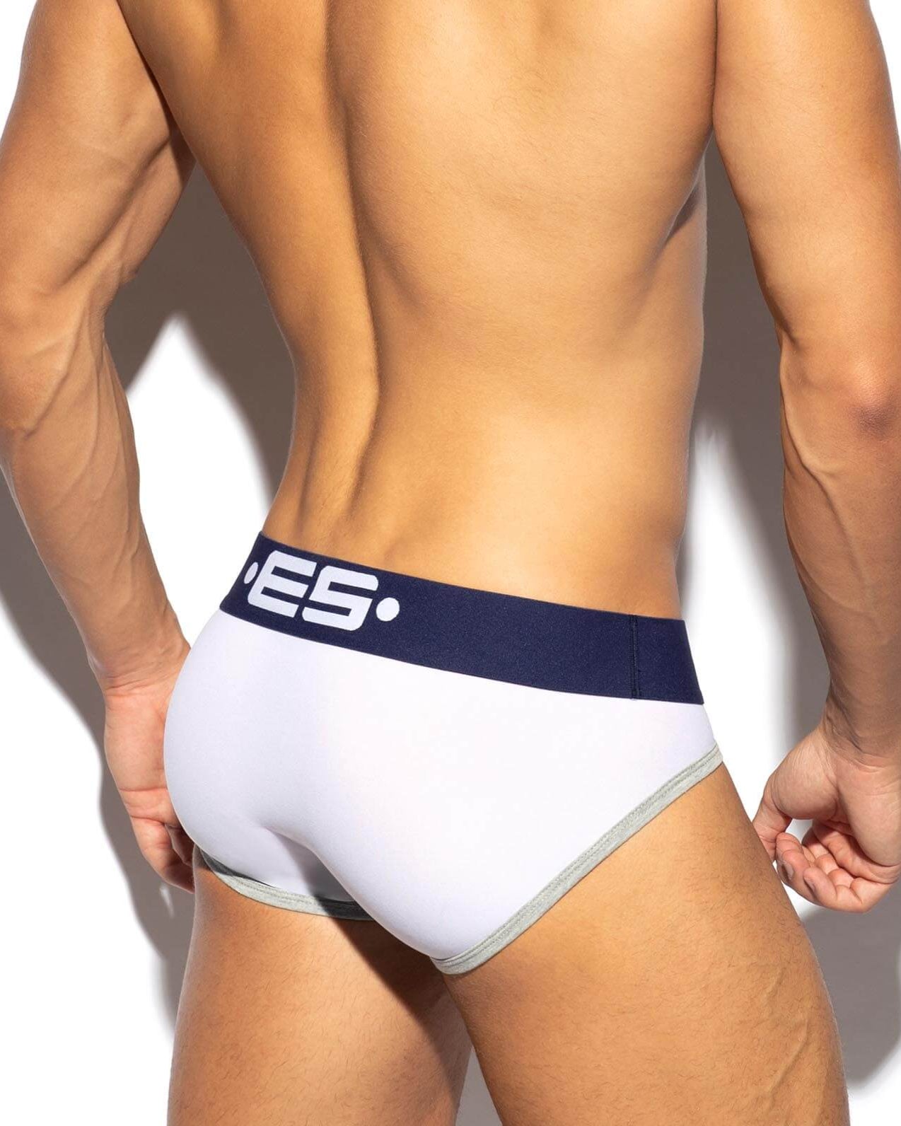 Sexy Microfaser Herren Slip 'SPORTIVE BRIEF' von ES Collection in weiß, Rückansicht