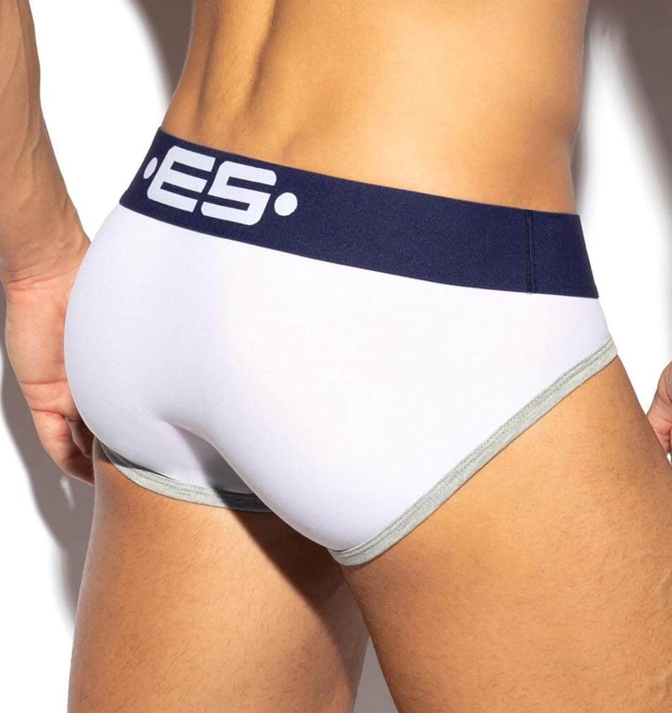 Sexy Microfaser Herren Slip 'SPORTIVE BRIEF' von ES Collection in weiß, Rückansicht