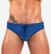 blauer Männer Badeslip 'GRID SWIM BRIEF' der australischen Marke TEAMM8